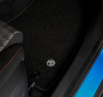 Textilfußmatten vorne und hinten, schwarz (Automatikgetriebe)